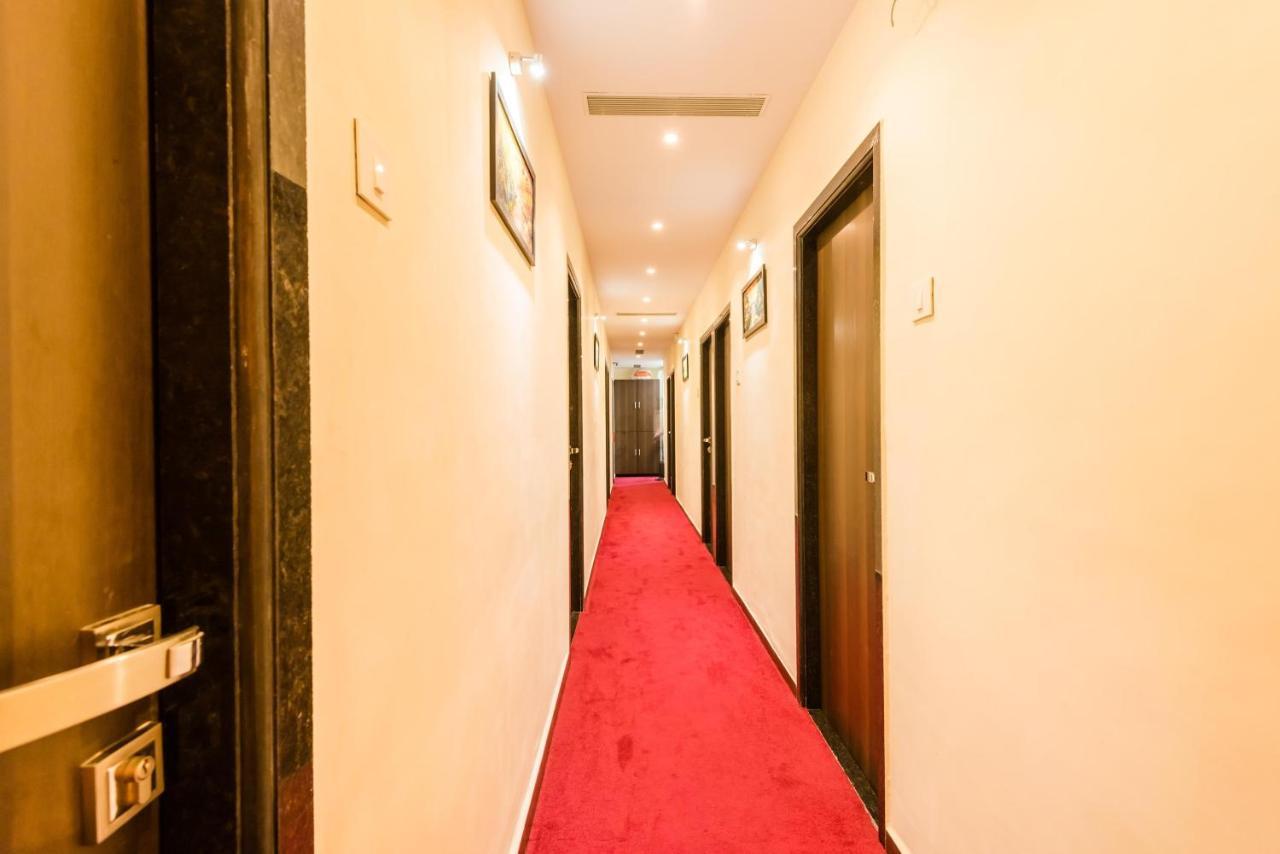 Capital O4482 Ascot International Hotel Bombay Eksteriør billede